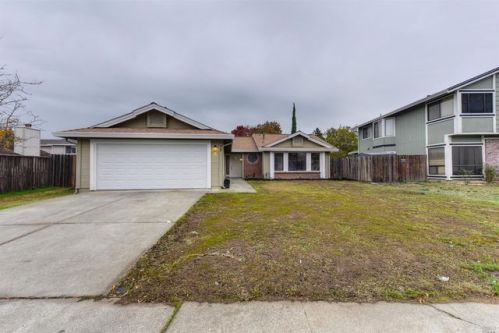 337 Madison Ave, Vacaville, CA 95687-7378