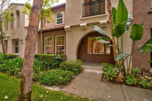 324 Quail Rdg, Irvine CA  92603-4229 exterior