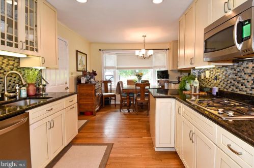 13004 Blue Valley Pl, Silver Spring MD exterior