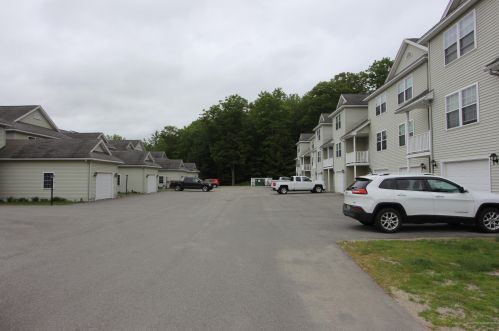 25 Ledges Ct, Lewiston ME  04240-1851 exterior