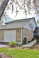 227 Wethington Dr, Lake Barrington, IL 60084