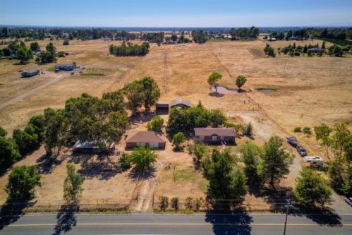 3510 Karchner Rd, Sheridan, CA 95681-9732