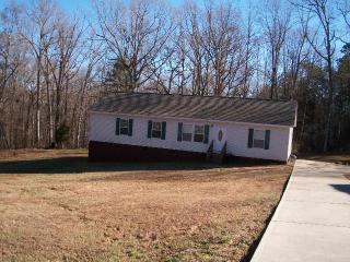 5066 Bahama Dr, Kannapolis, NC 28081-9485