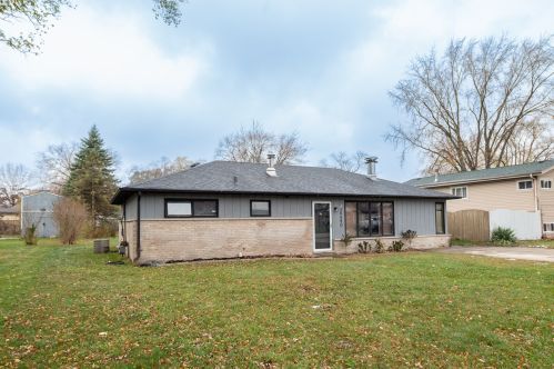 15480 Lawndale Ave, Dixmoor, IL 60428-3873