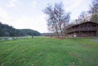 2950 Quartz Creek Rd, Merlin, OR 97532-8784