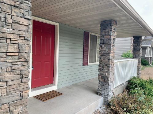 6641 Oak Dr, Monticello, MN 55362-8658