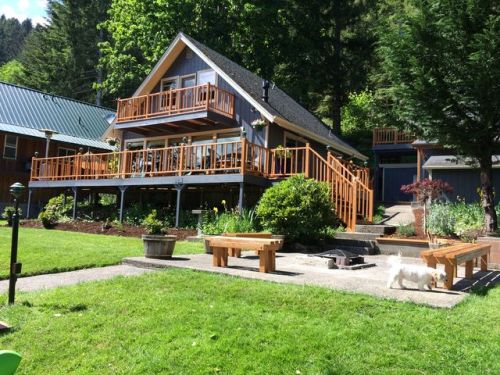 71778 Northshore Dr, Westport, OR 97016-7296