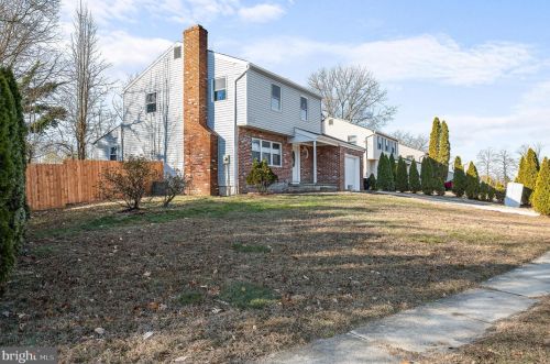 52 Fox Chase Dr, Blenheim NJ  08012-4462 exterior