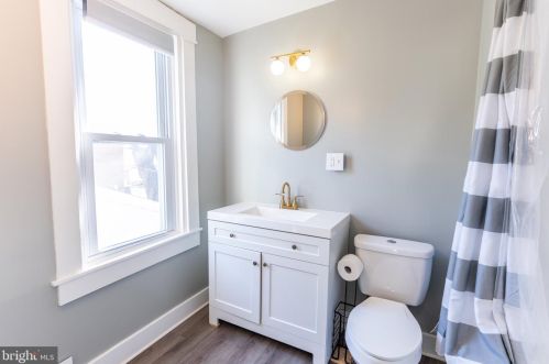 524 Spruce St, Lancaster PA  17603-3314 exterior