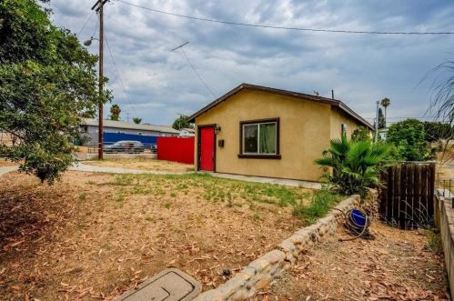 2967 38th St, San Diego, CA 92105-4001