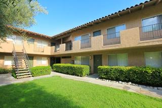 125 Belinda Cir, Anaheim CA  92801-5104 exterior