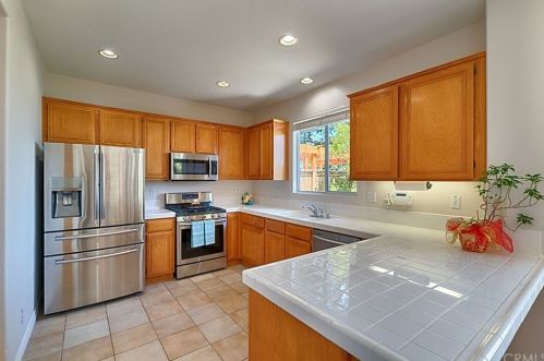 8845 Fallbrook Way, Anaheim CA  92808-3601 exterior