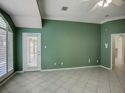 4520 Eagle Feather Dr, Austin TX  78735-6466 exterior