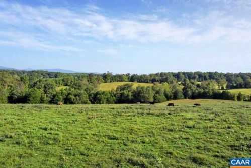 2 Link Evans Ln, Earlysville, VA 22936-2026