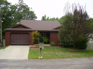 151 Ozark Dr, Hahatonka, MO 65020-8811