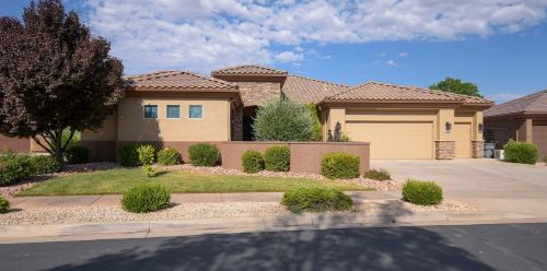 4418 Broadmoor Dr, Saint George, UT 84790-4406