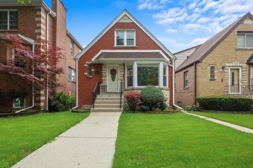 3935 Ottawa Ave, Chicago, IL 60634-2128