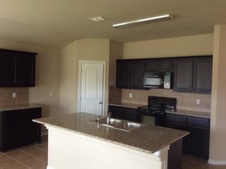 1605 Chivalry Ln, Fort Worth TX  76140-5779 exterior