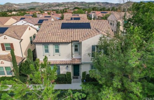 34 Latitude, Irvine CA  92618-8821 exterior