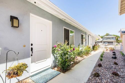 5805 Lake Lindero Dr, Calabasas, CA 91301-1415