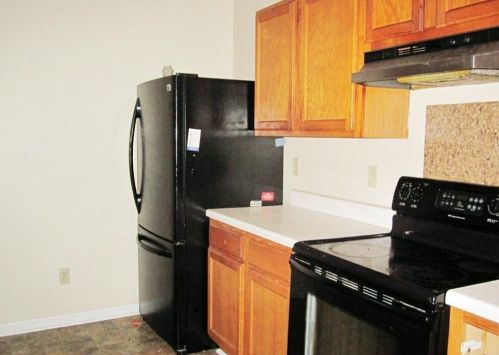 1252 Lakeview Dr, Conyers GA  30012-4440 exterior