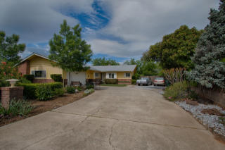 720 Oleta Dr, Redding, CA 96003-2221