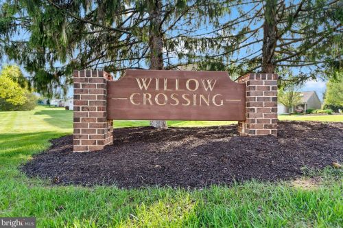 437 Mill Race Rd, Carlisle PA  17013-2533 exterior