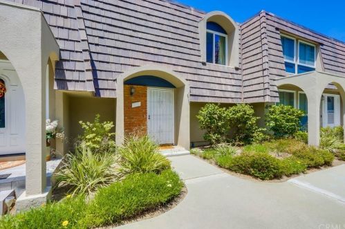 4165 Larwin Ave, Cypress, CA 90630-4128