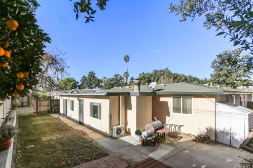 8240 Garfield St, Riverside CA  92504-3008 exterior