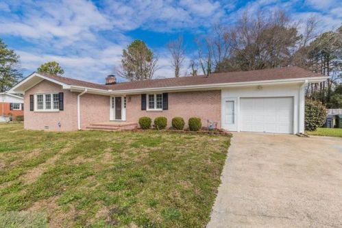 1721 Dogwood St, Goldsboro, NC 27534-2317