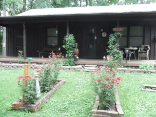 4110 4th Ave, Evansville, IN 47710-3522