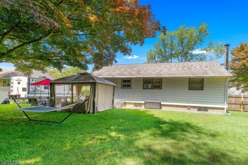 62 2nd Ave, Dover NJ  07803-2914 exterior
