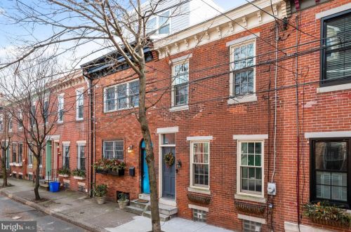 2018 Kater St, Philadelphia, PA 19146-1313