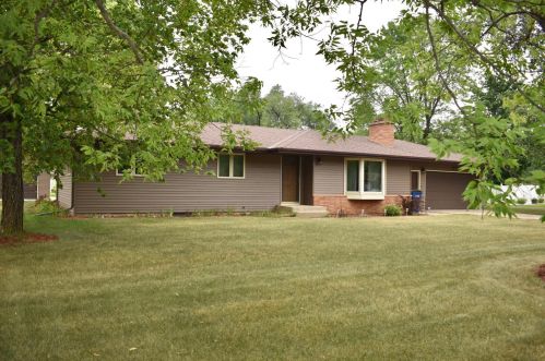5857 Pleasant Ln, Saint Cloud, MN 56303-0622