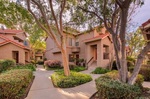 2324 Archwood Ln, Simi Valley, CA 93063-6131