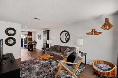 3437 Seabreeze Walk, Oceanside, CA 92056-4742