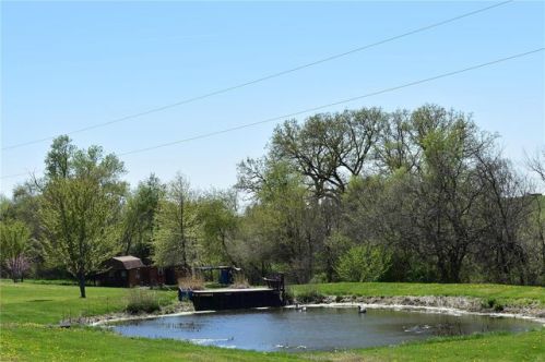 1921 1250th St, Mendon, IL 62351-2104