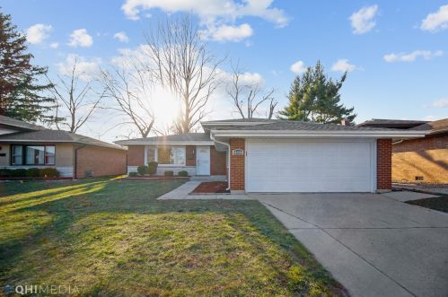 14444 Sanderson Ave, Dolton, IL 60419-1243