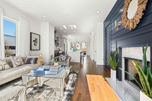 300 Gibson St, Atlanta GA  30316-0014 exterior