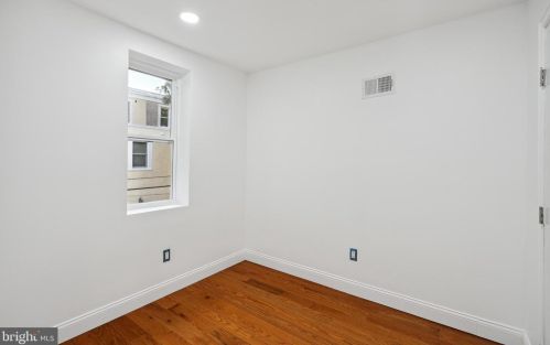 312 Manton St, Philadelphia PA  19147-5213 exterior