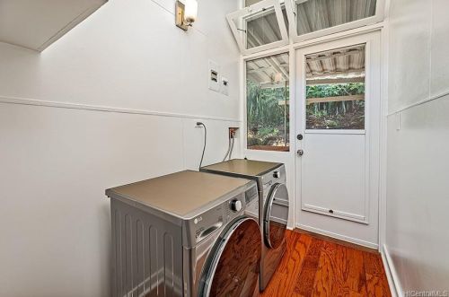 2412 Makiki Heights Dr, Honolulu HI  96822-2546 exterior