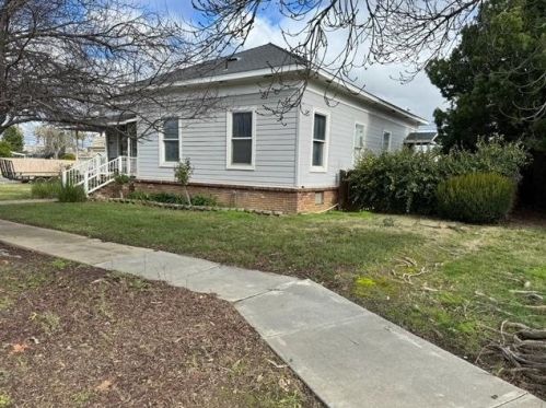 390 Kentucky St, Gridley, CA 95948-3012