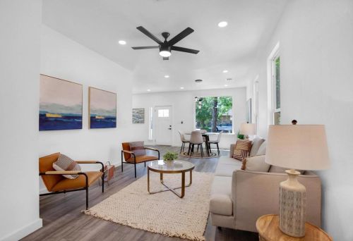 3104 Th, Austin TX  78702-1402 exterior