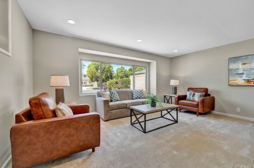 1301 Mauna Loa Rd, Tustin, CA 92780-3827