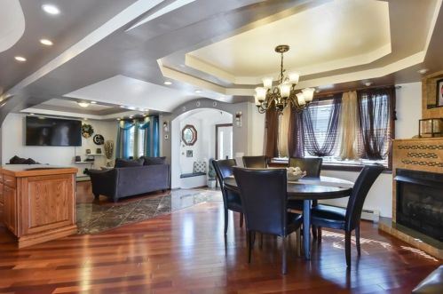 8 Warren Ave, Providence, RI 02911-2445