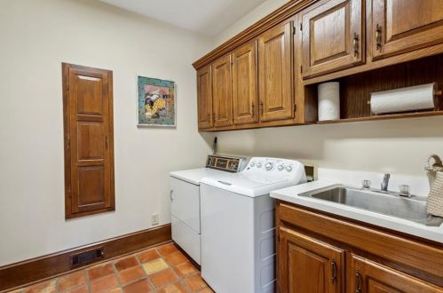 1840 Brandon Hall Dr, Atlanta GA  30350-3709 exterior