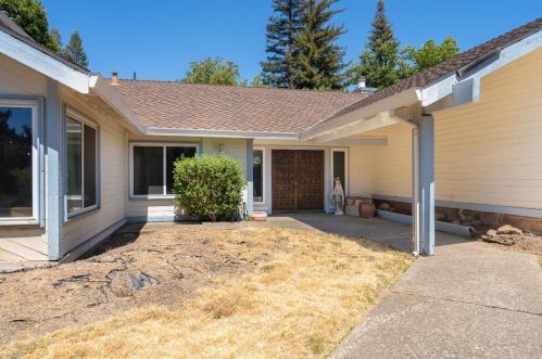 8501 Bordeaux Way, Fair Oaks, CA 95628-5349