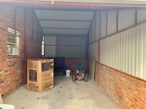 201 Sherman St, Nocona TX 76255-2732 exterior