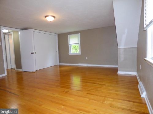 2390 Grandview Rd, York PA  17403-5109 exterior