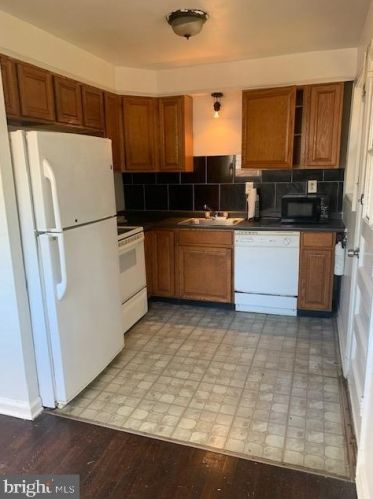 11718 Veirs Mill Rd, Silver Spring MD 20906-4507 exterior